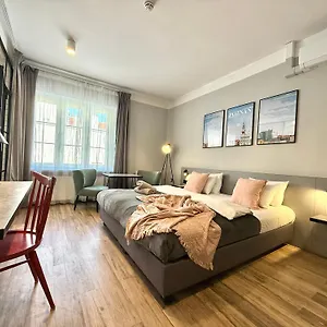  Aparthotel Wozna 11 Stare